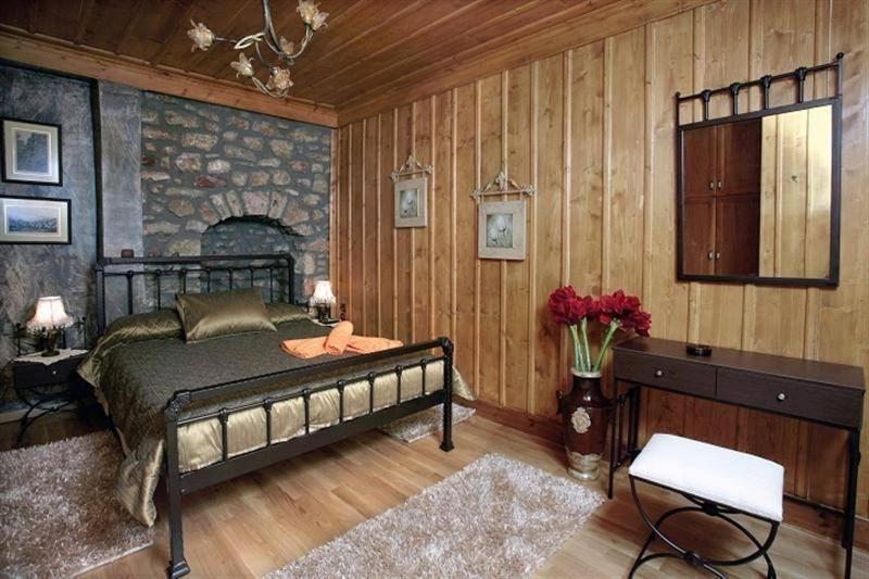 Despotikon Dimitsana Guest House - Ξενώνας Δεσποτικόν Αντωνόπουλου エクステリア 写真
